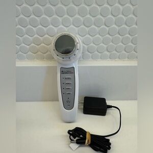 Le Mieux Derma Red facial device